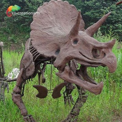 Het Skelet van de Dinosaurustriceratops van de wegdecoratie