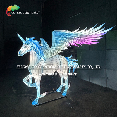 kopen Etherische Glowing Winged Unicorn Sculpture Radiant Gradient Light Art online vervaardiging